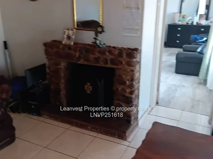 Modern House For Sale In Helensvale