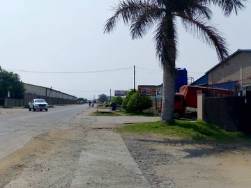 Commercial & Industrial Land