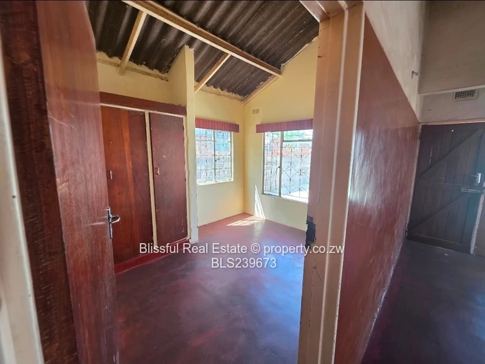 Chitungwiza Unit M house for sale 