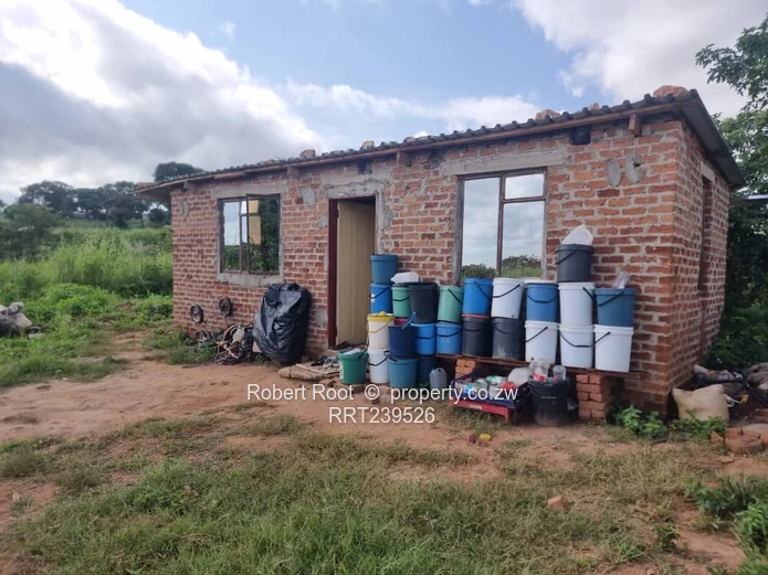 Prime Land on Chegutu Highway! 