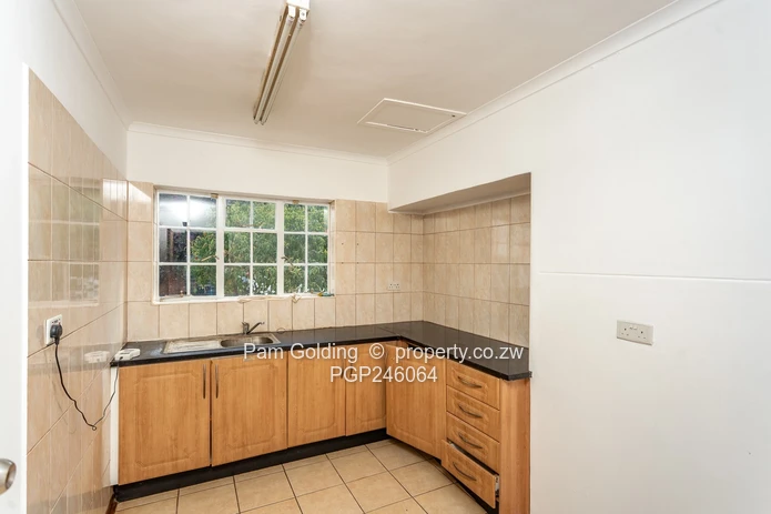 Commercial Property For Rent in Avondale