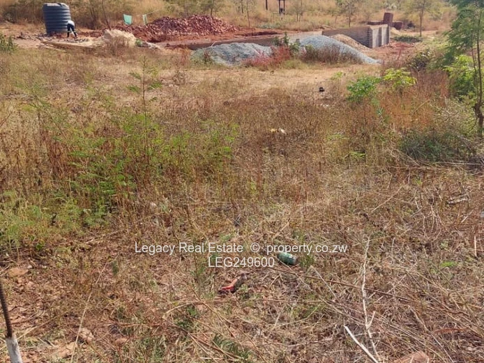 Mazowe Property Opportunity – Ideal For Airbnb Or Residential Development