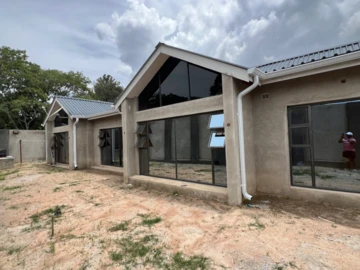 3 Bedroom Garden Flat