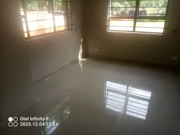 3 Bedroom Flat & Apartment