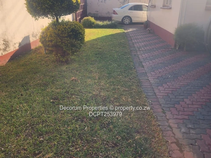 Bluffhill 4Beds Standalone Available (Sole Mandate)