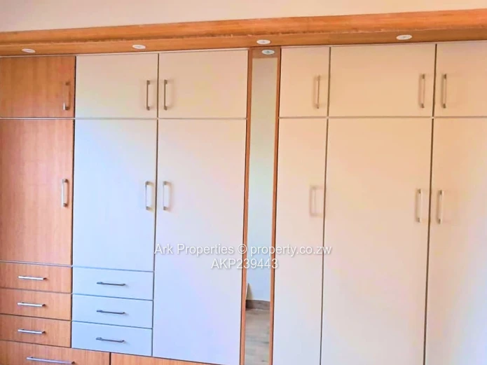 Cluster House For Rent In Newlands