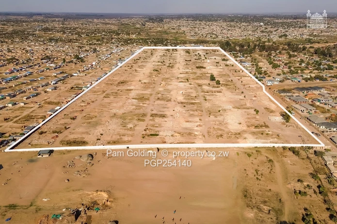 20 Hectares Ideal For A Mixed Use Development Along Chitungwiza Rd