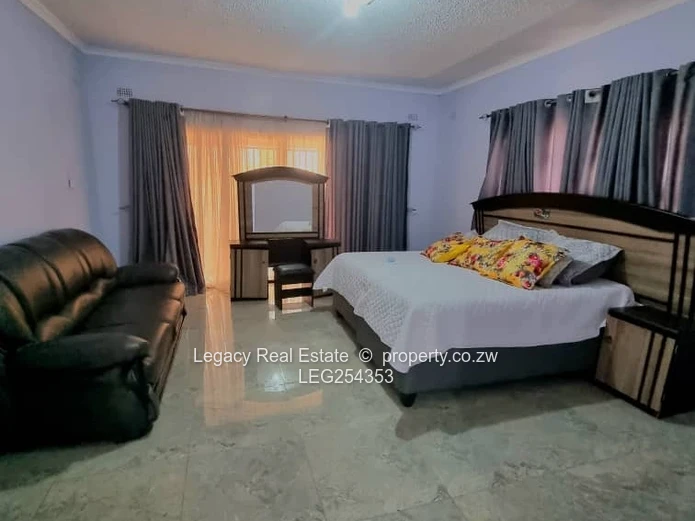 Modern 5BR/3BA in Sandton Park, Harare West — 1000m² + Borehole (Sole Mandate)