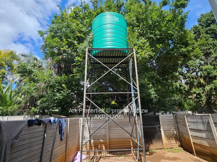 Duplex Garden Flat for Rent in Avondale