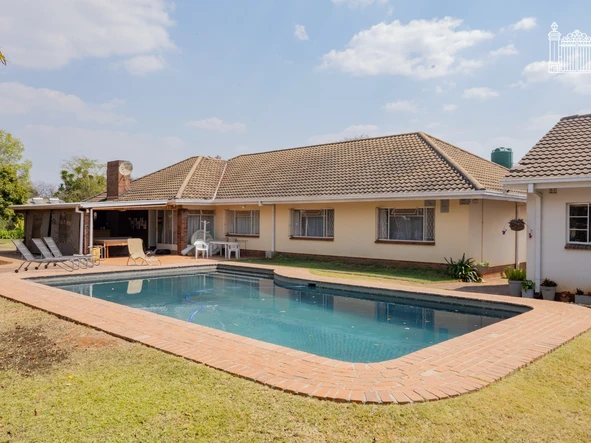7 Bedroom House