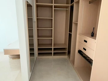 Flat & Apartment