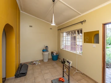 12 Bedroom House