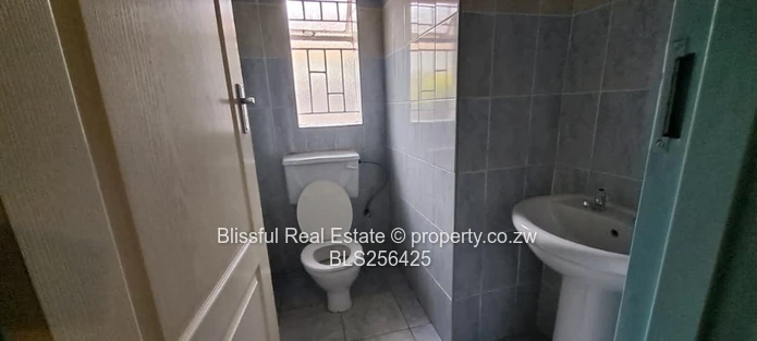 5bedroom house for sale in Chadcombe, Harare