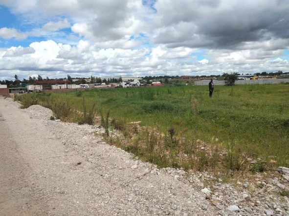 Commercial & Industrial Land