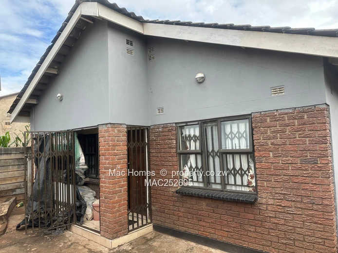 Secure Gated 3-Bed Home in Kuwadzana, Harare with Borehole (Sole Mandate)