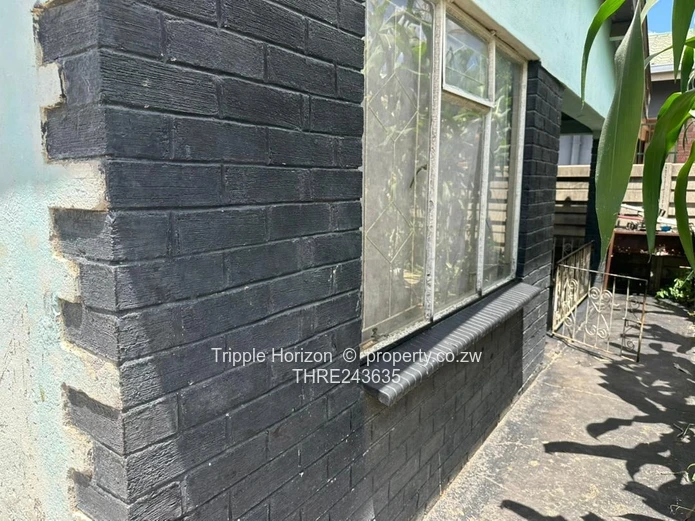 4-Bed St Marys Home on Main Road — Walled & Paved Yard