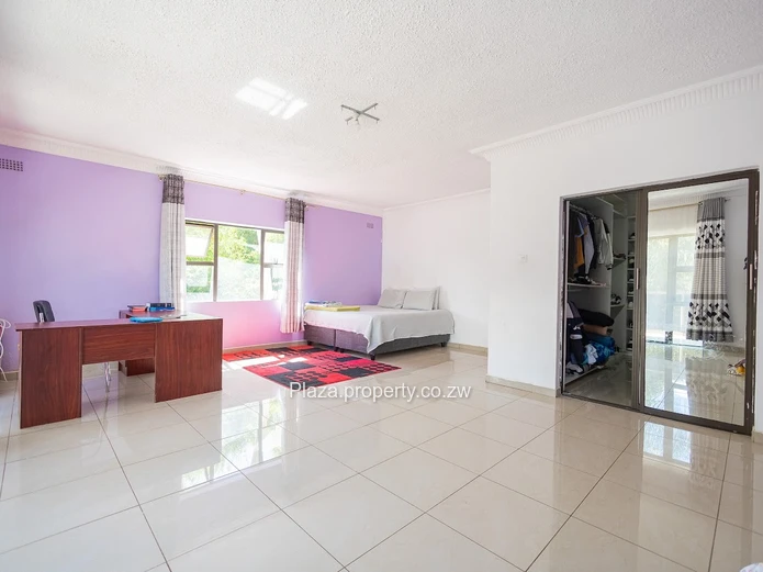 Monavale - Expansive Split-Level Family Home