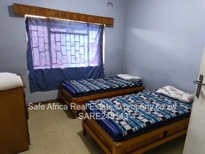 Waterfalls Mainway Meadows – Elegant 3-Bedroom Family Home for Sale