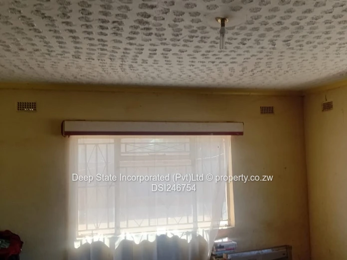 Chitungwiza Unit B House For Sale