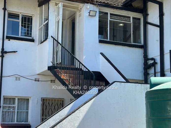 Avondale Flat for rent