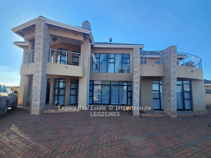 Gletwin Park: Double-Storey 7-Bed Home with Borehole