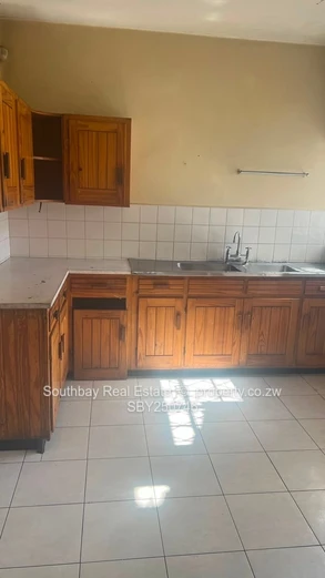 Avenues Duplex flat to let