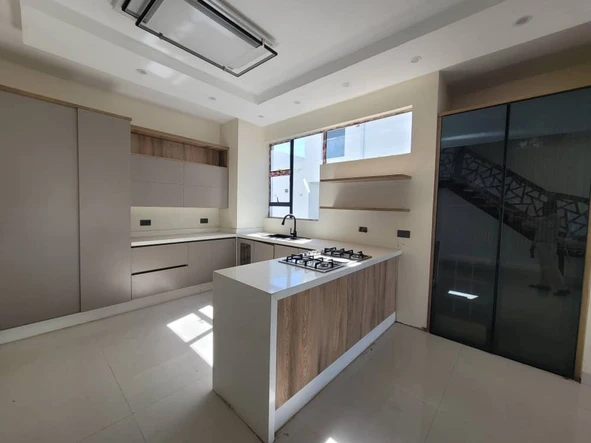 3 Bedroom Townhouse Complex