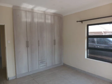 18 Unit Townhouse Complex