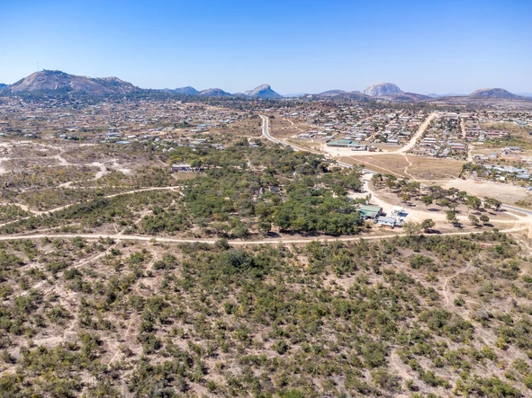 Commercial & Industrial Land