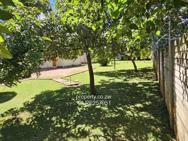 Vainona 3-Bed Home on 2000m² with Borehole & Lapa