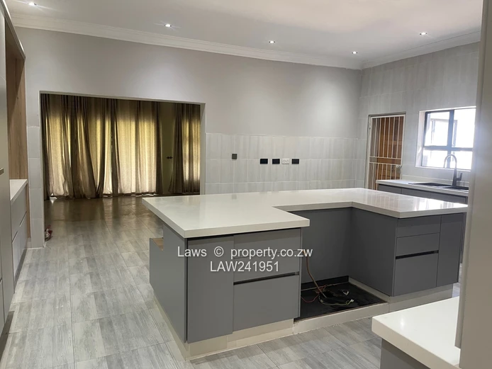 4 Bedroom House to Rent in Greendale North 