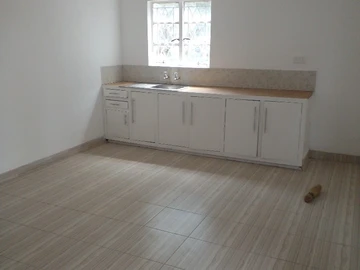 2 Bedroom Flat & Apartment