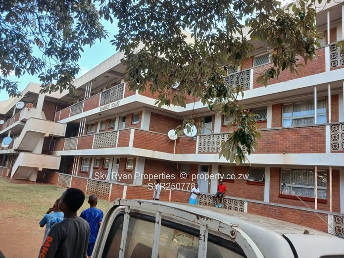 Odzi Flat For Sale