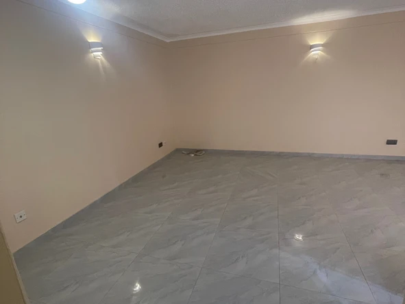 3 Bedroom Flat & Apartment