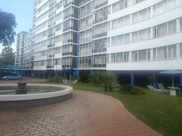 3 Bedroom Flat & Apartment