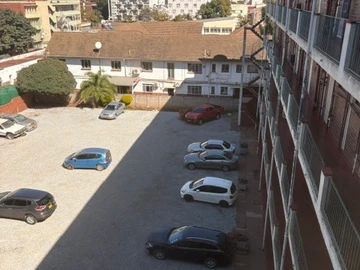 2 Bedroom Flat & Apartment
