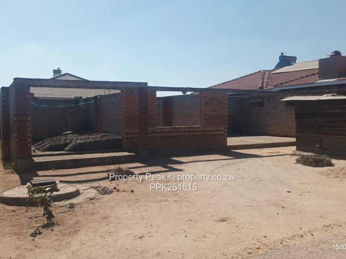 Adelaide Park: Incomplete 3-Bed , Garage, Main En-Suite