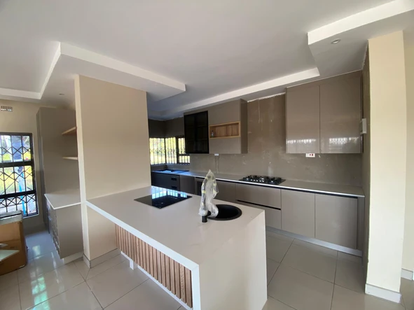 Modern Townhouse To Rent