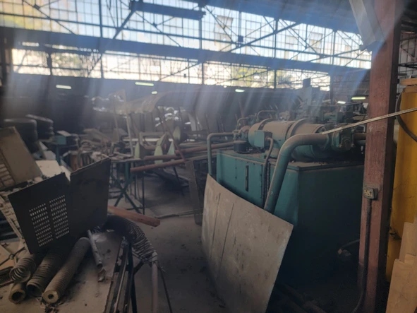 Warehouse & Factory