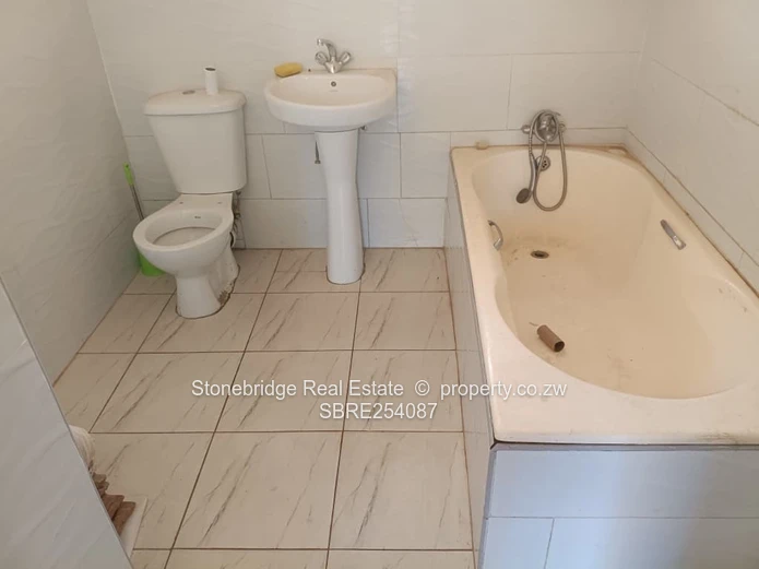 4 Bedroomed House in Mahatshula North For Rent