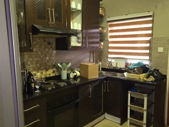 2 Bedroom Flat & Apartment