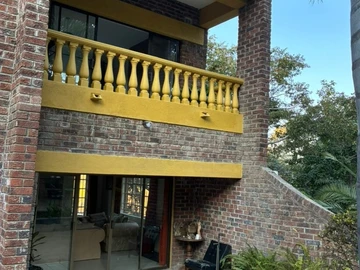 9 Bedroom Townhouse Complex
