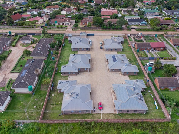 3 Bedroom Flat & Apartment