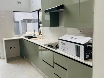3 Bedroom Garden Flat