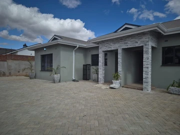 3 Bedroom Townhouse Complex