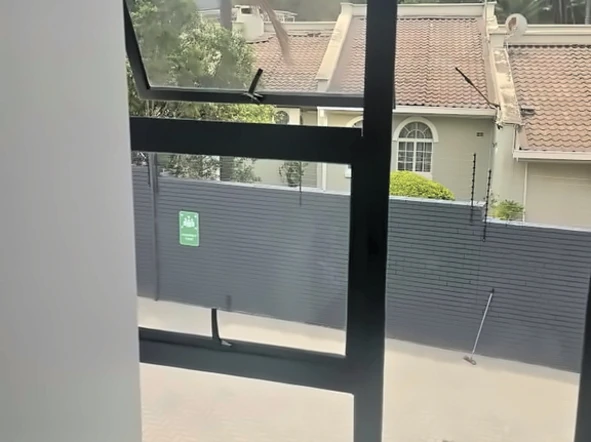 3 Bedroom Flat & Apartment