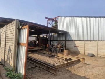 Commercial & Industrial Land