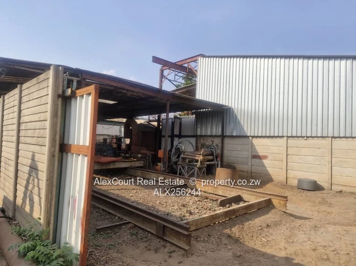 Smart Investment, Premium Location Commercial Property