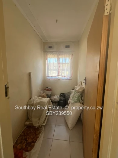 House to let (Sole Mandate)