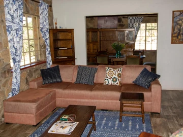 Hotel & Lodge